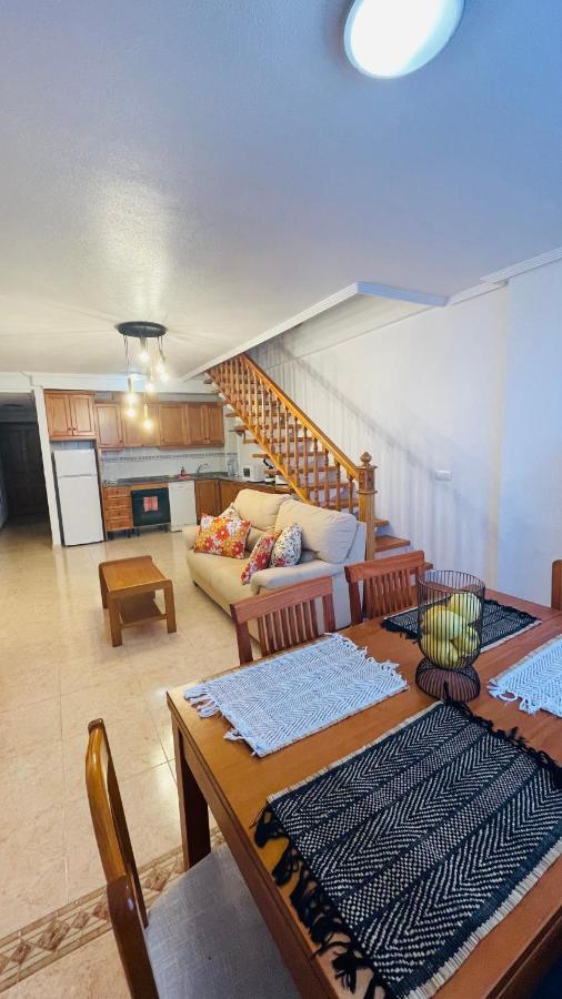 Holiday With A Sea View Торевьиа Экстерьер фото